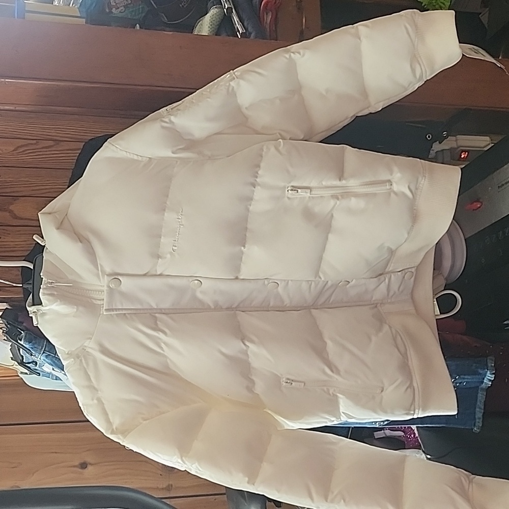 CHAMPION WOMEN'S WINTER PUFFER COAT ~CHAMPION WHITE/MARSHMALLOW LARGE ~ NWT